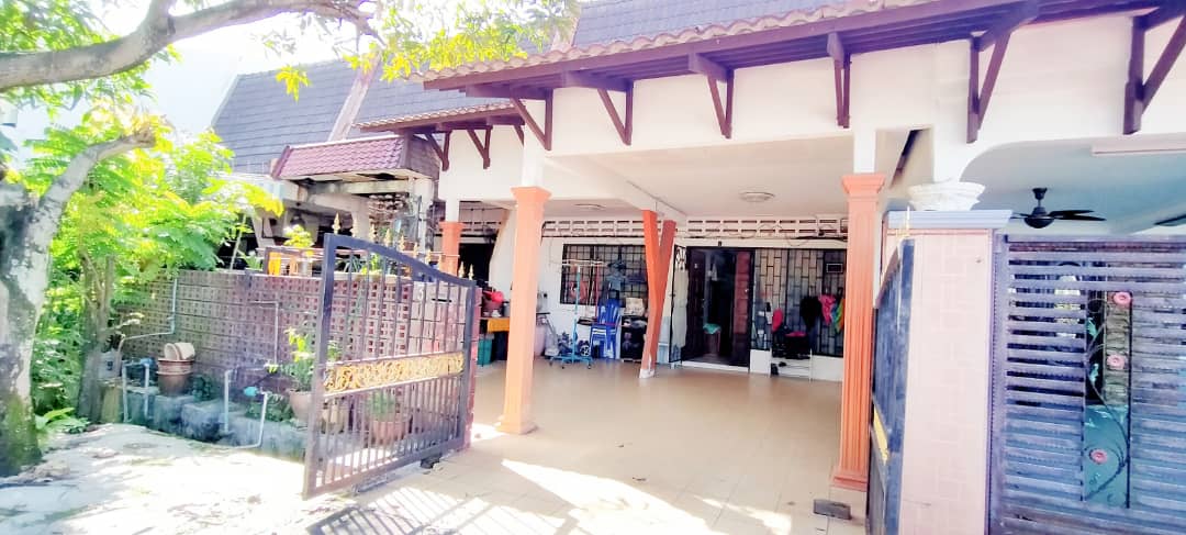 Rumah Setingkat Taman Bukit Teratai, Ampang KL