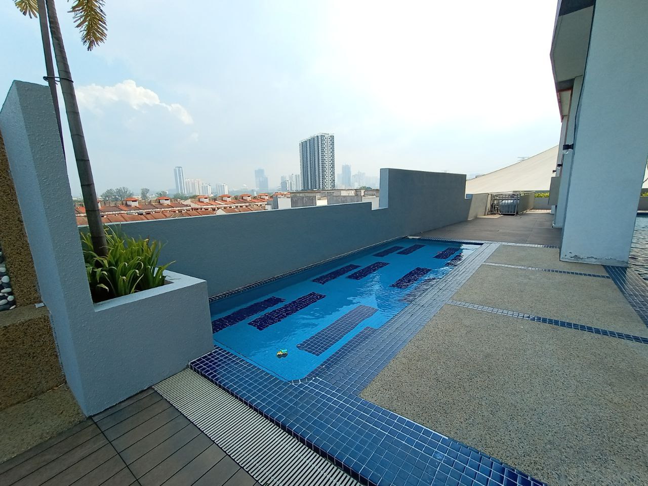 Boulevard Service Apartment, Jalan Kuching, Kuala