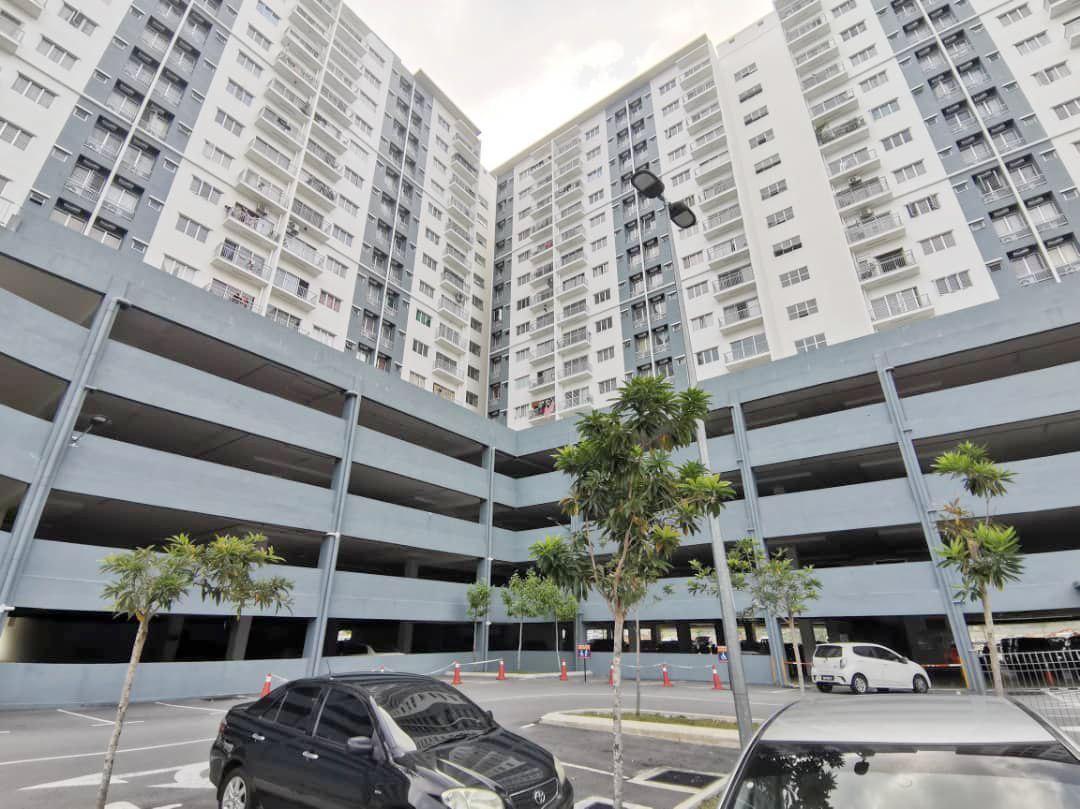 2 CAR PARK Pangsapuri Puncak Saujana Kajang
