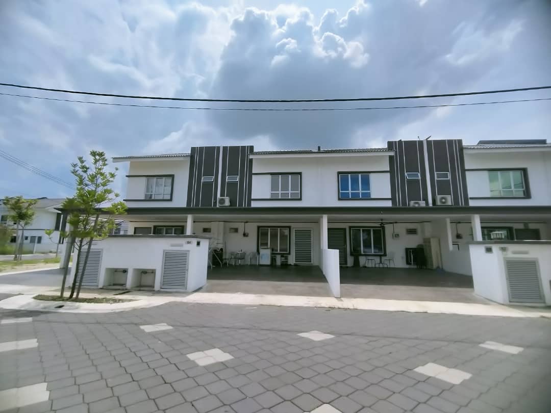 Double Storey Irama Perdana Alam Perdana Puncak - photo 1