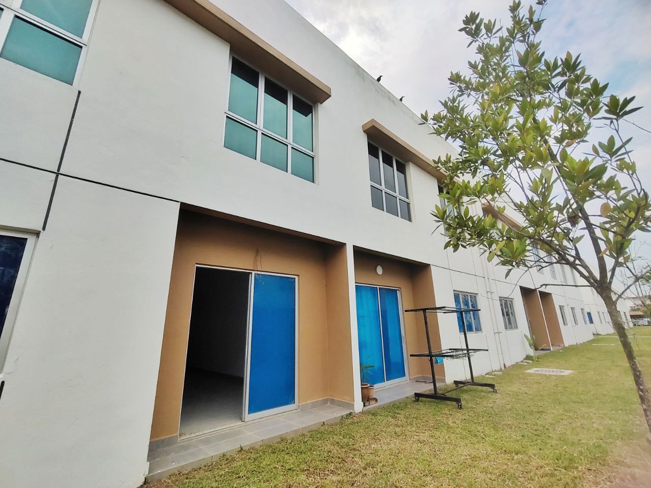Townhouse, Casa Bluebell, Cybersouth, Dengkil - photo 2
