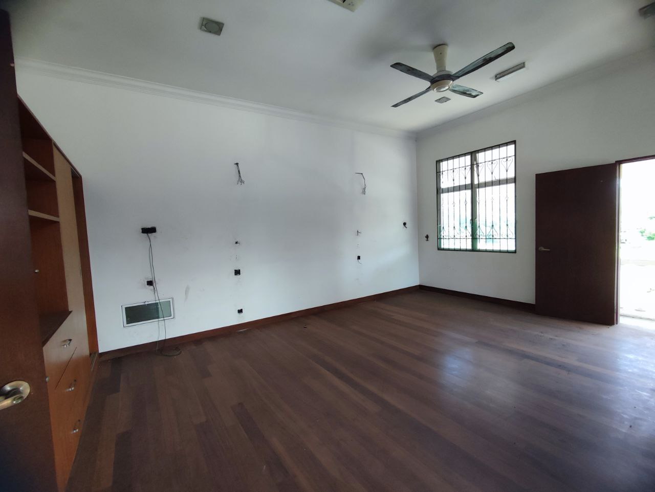 Bungalow 2 Storey in Seksyen 7 Shah Alam - photo 3