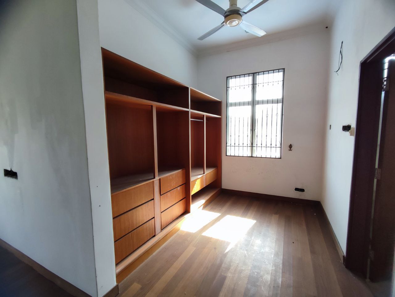 Bungalow 2 Storey in Seksyen 7 Shah Alam - photo 8