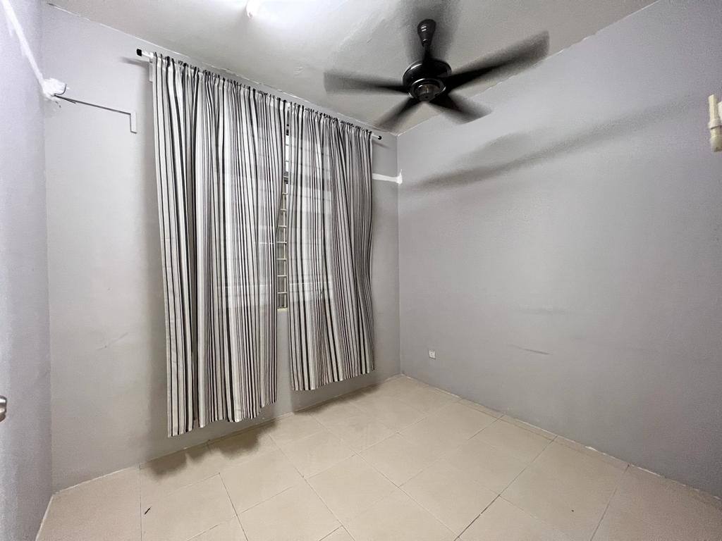 Pangsapuri Anggun, Seksyen 4 Bandar Baru Bangi - photo 5