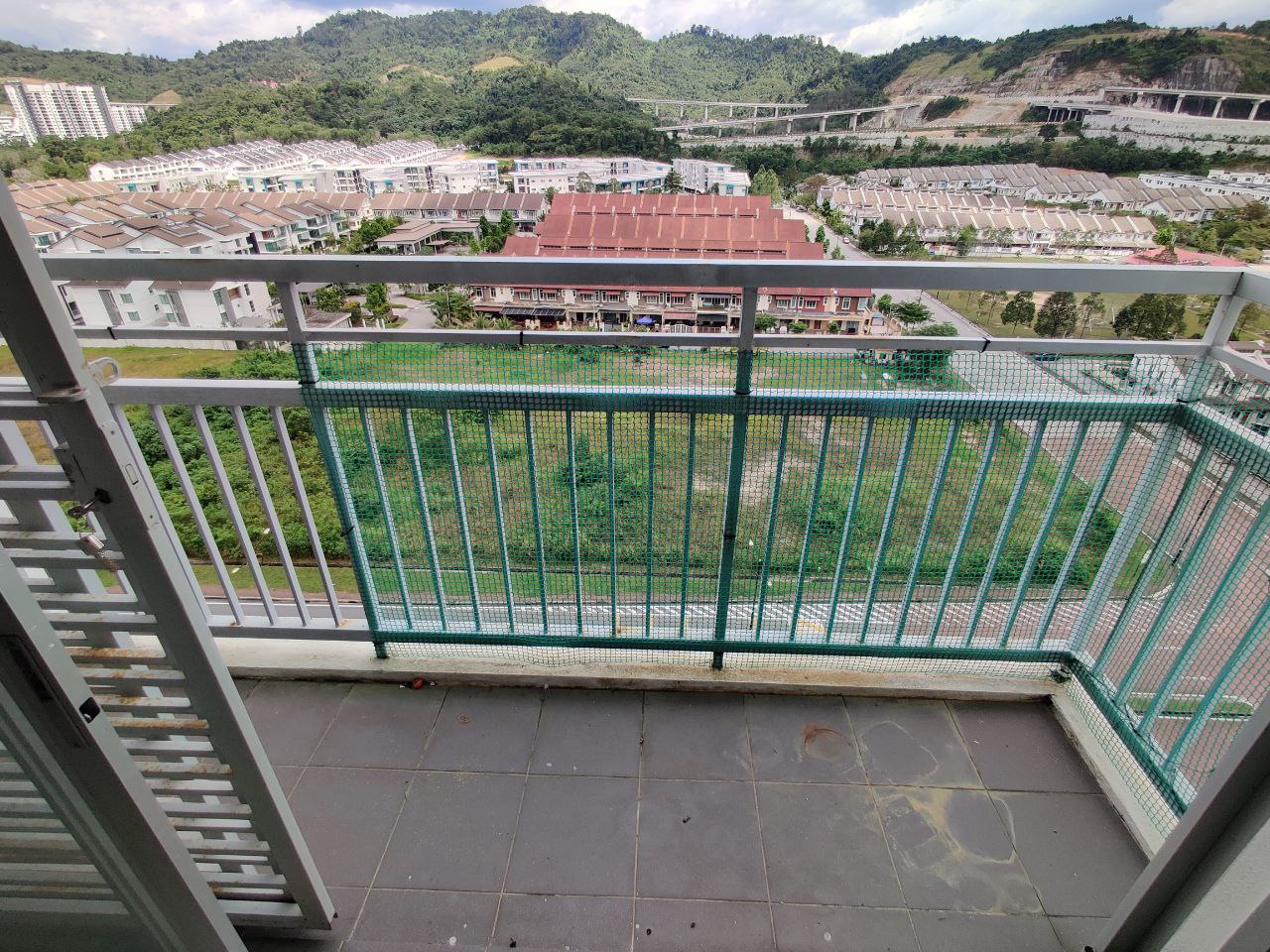 Pangsapuri Puncak Saujana Kajang - photo 6