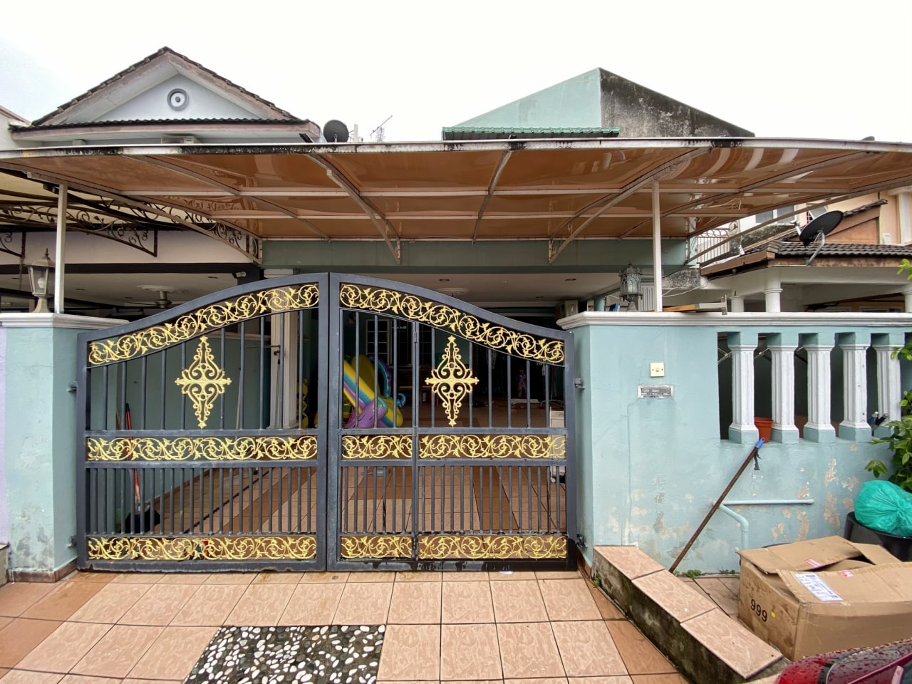 2 Storey Terrace Taman Kinrara 4, Seksyen 4