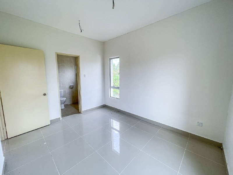 Bungalow Bandar Tasik Senangin Mahkota Hill - photo 7