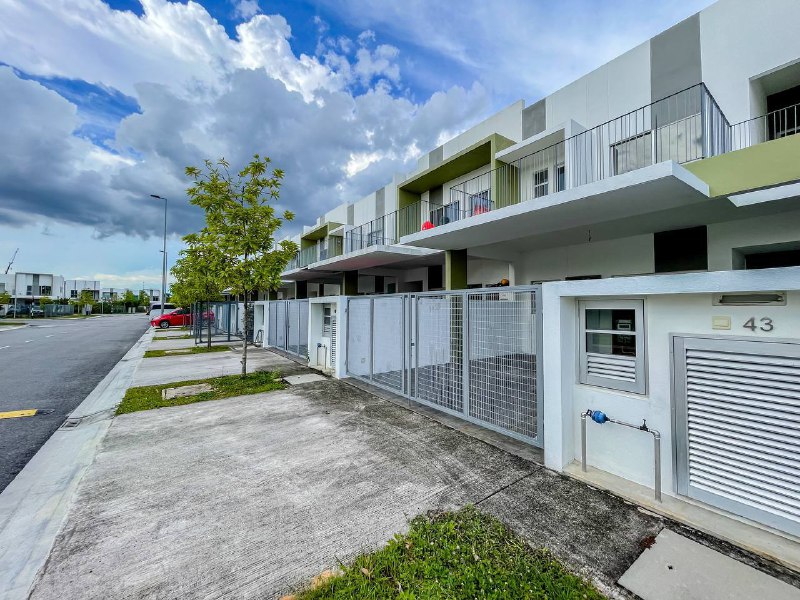 2 Storey Intermediate Terrace CasaWood Cybersouth