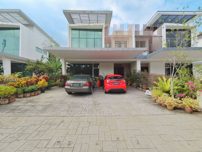 Double Storey SEMI-D Cassia Garden Residence, Cybe