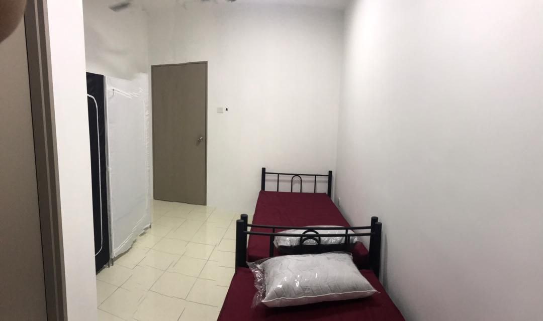 Intermediate Terrace House, Saujana Perdana - photo 8