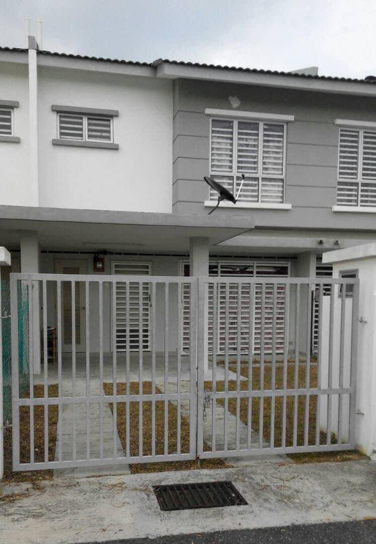 Double Storey Terrace Jalan Timur 5 Bandar Enstek - photo 3