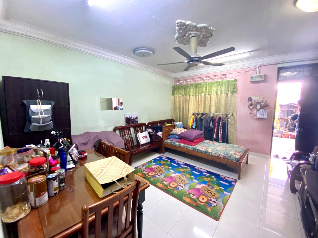 Double Storey Terrace House, Taman Beringin - photo 8