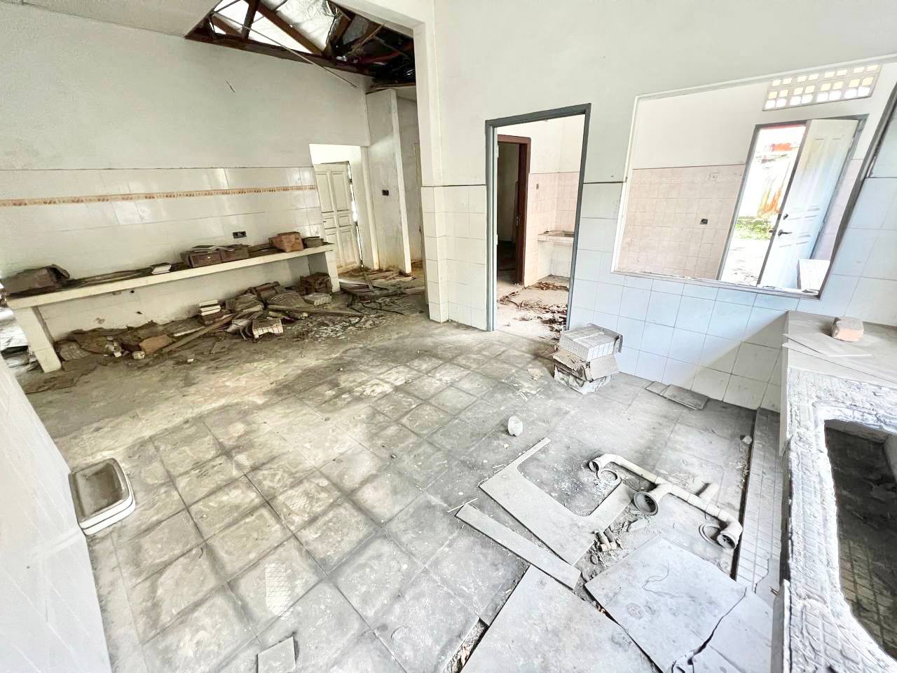 Single Storey Bungalow, Jalan Cecawi - photo 12