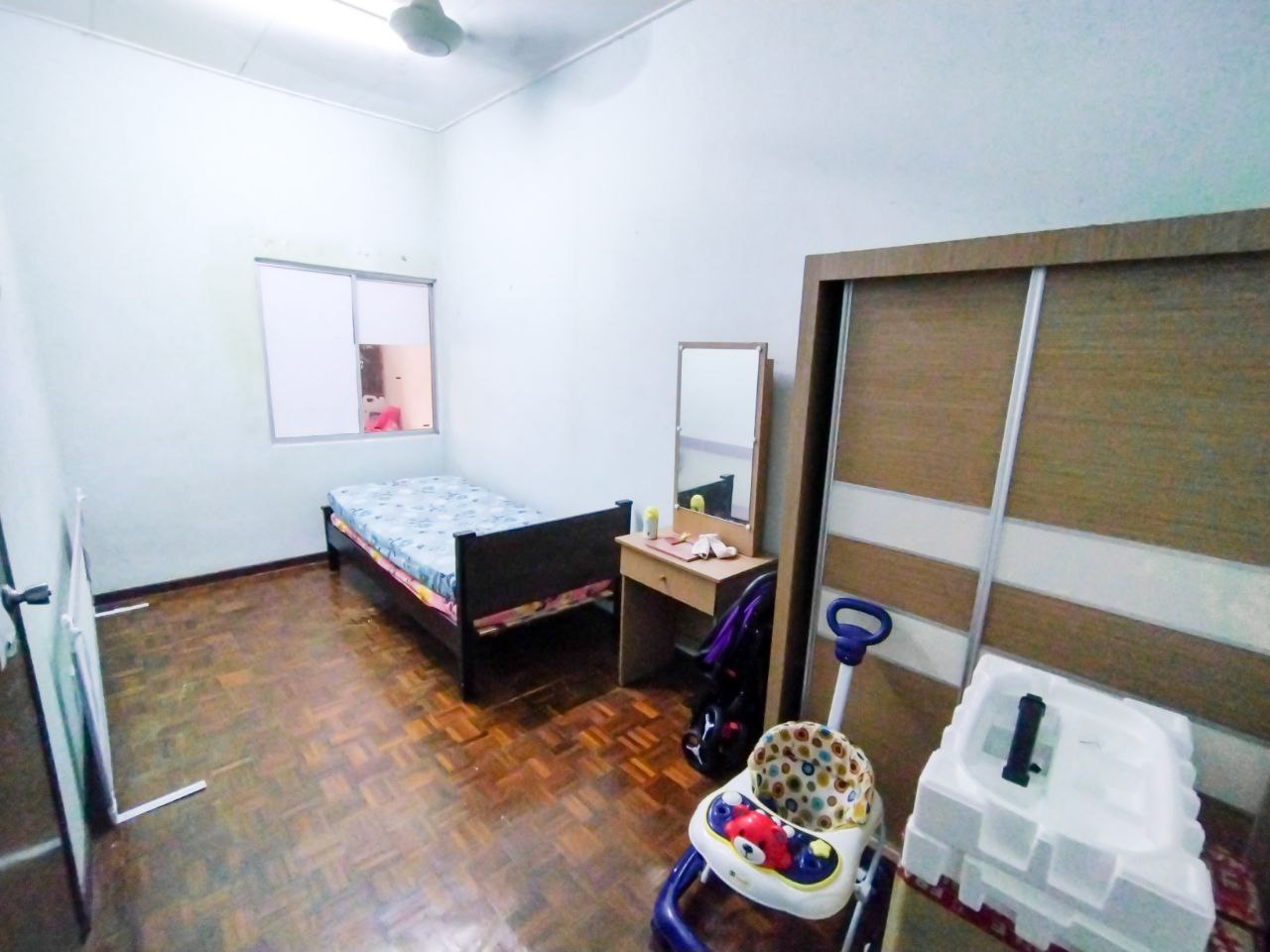 Taman Lestari Putra LEP 4 Seri kembangan - photo 12
