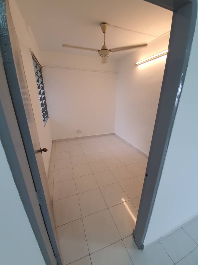 Mentari Court A Level 11 for Rent - photo 4