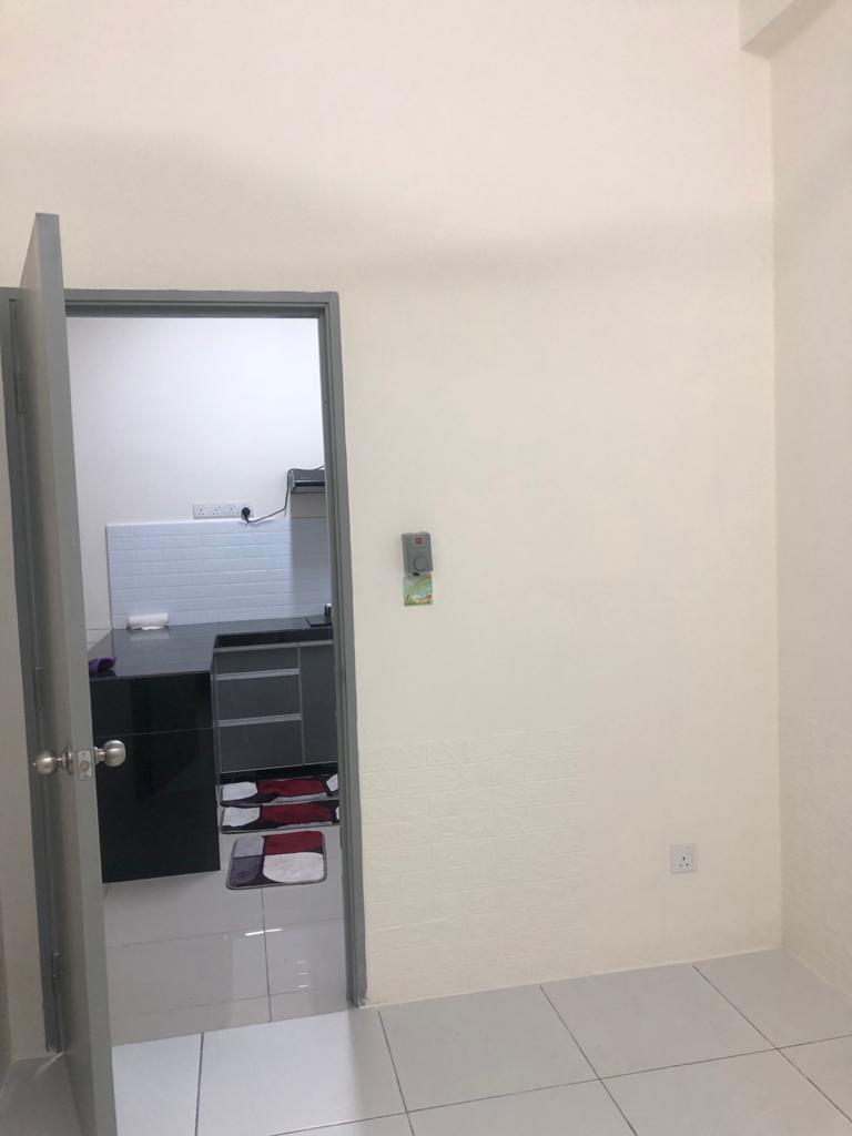 TOWNHOUSE GROUND FLOOR PUNCAK ALAM FOR RENT - photo 2