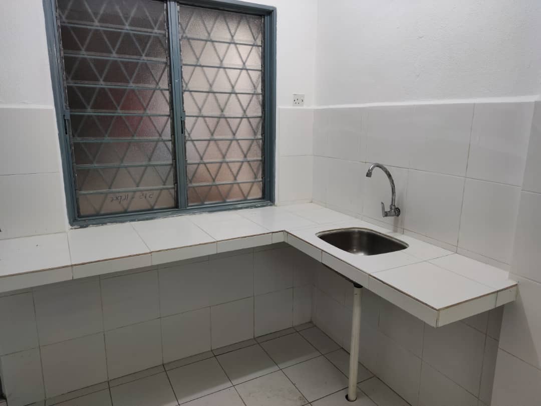 NEW 3 storey landed house Seksyen 25 For Sale - photo 3