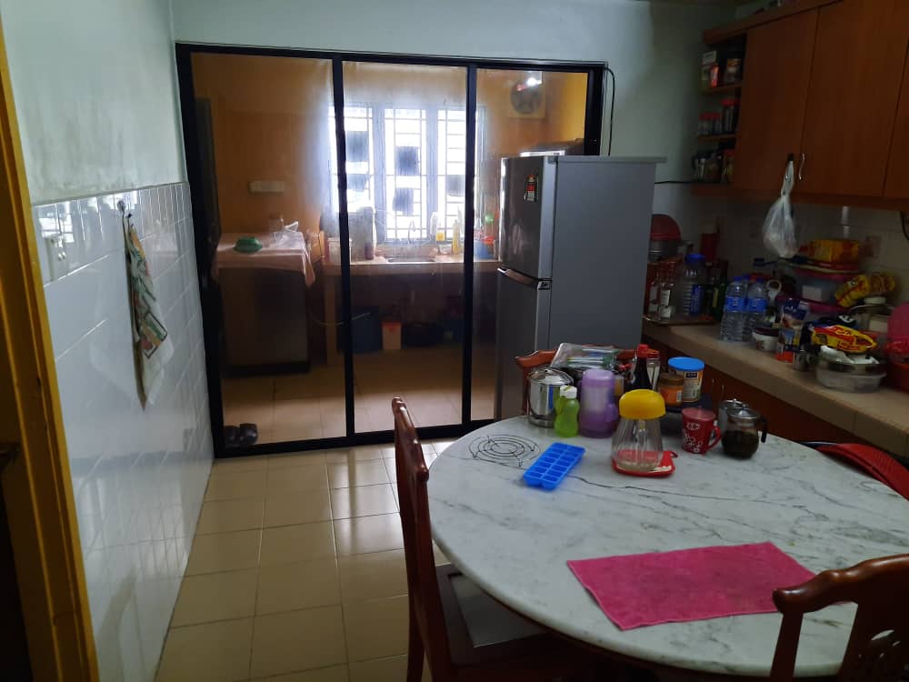 2 Storey House in PJS 3 Tmn Sri Manja PJ For Sale - photo 2