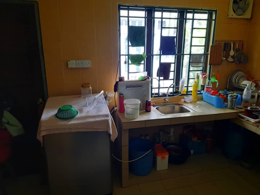 2 Storey House in PJS 3 Tmn Sri Manja PJ For Sale - photo 6