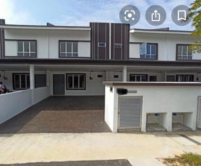 TERRACE DOUBLE STOREY PUNCAK ALAM FOR RENT - photo 1