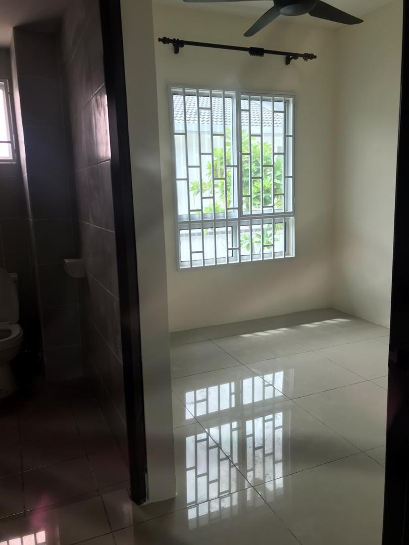 TERRACE DOUBLE STOREY PUNCAK ALAM FOR RENT - photo 4