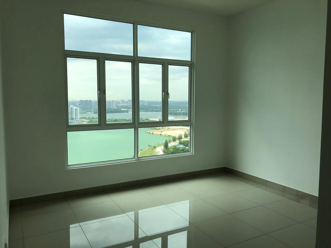 Saville D lake Puchong For Sale Highest Floor Lake