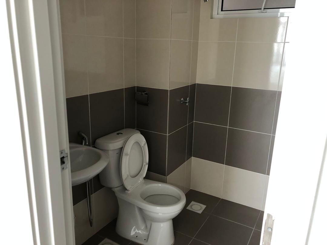 Saville D lake Puchong For Sale Highest Floor Lake - photo 4