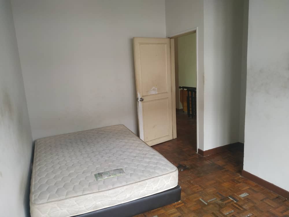 Double Storey Terrace at Kota Damansara for Rent - photo 7