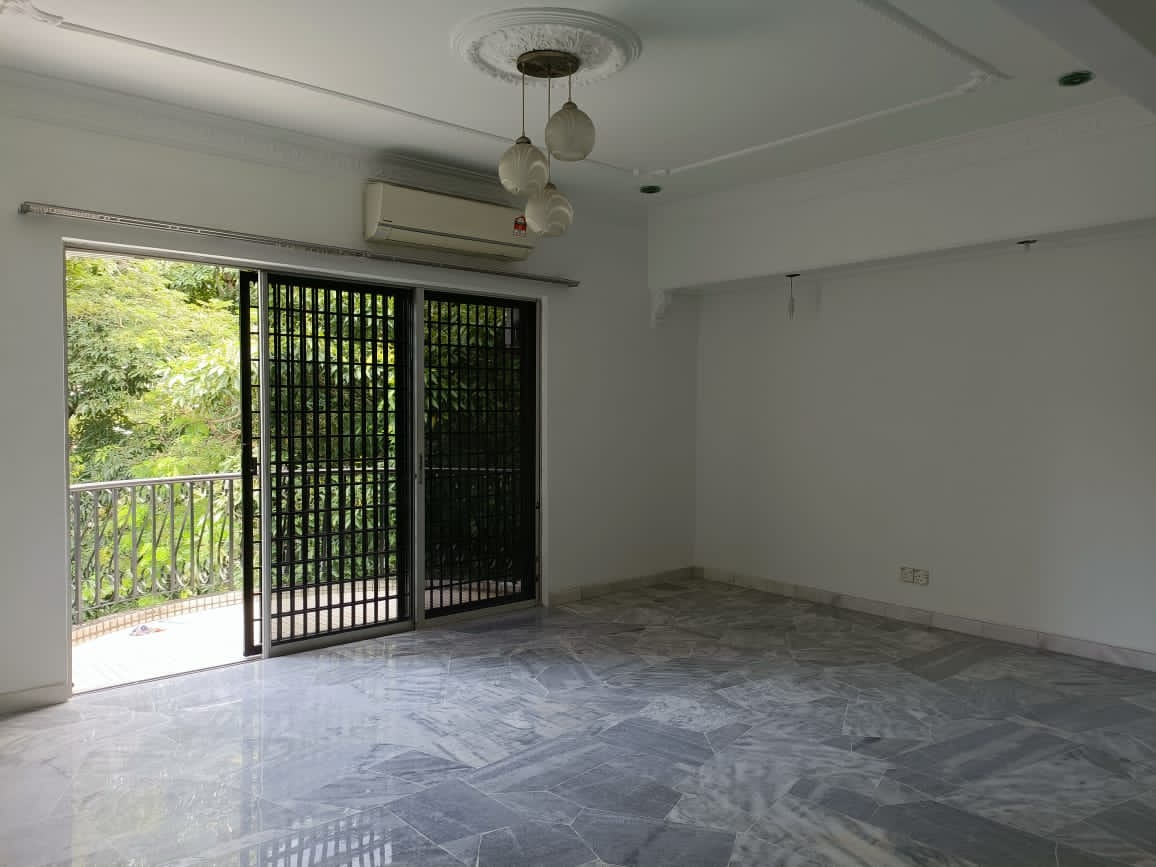 mandy hillside apartment melawati - photo 3