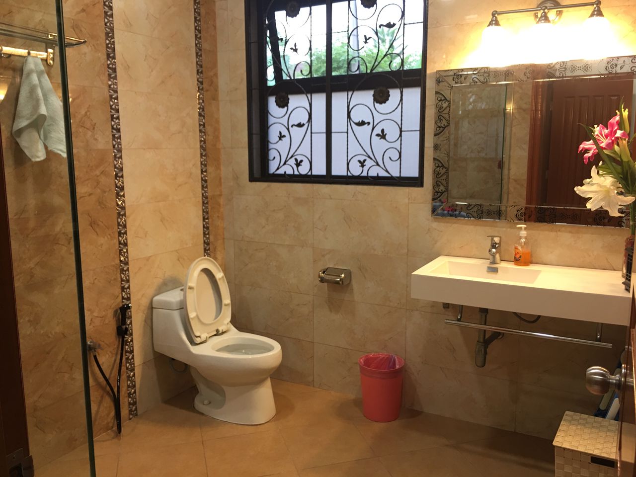 Eweng bungalow ,Titiwangsa - photo 2
