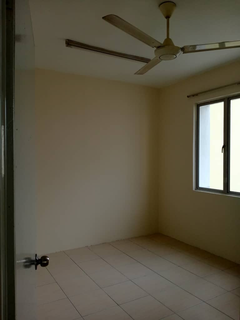 PV 10 Platinum Lake Condominium - photo 4