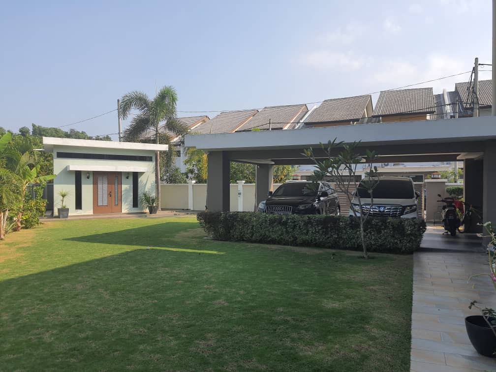 Puncak Saujana Kajang - photo 2