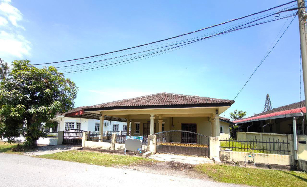 Rumah Banglo Setingkat di Desa Manjung Untuk Dijual - photo 2