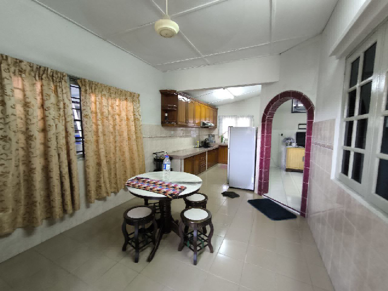 Rumah Banglo Setingkat di Desa Manjung Untuk Dijual - photo 9