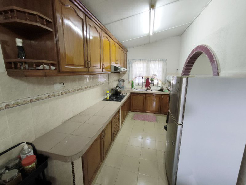 Rumah Banglo Setingkat di Desa Manjung Untuk Dijual - photo 11