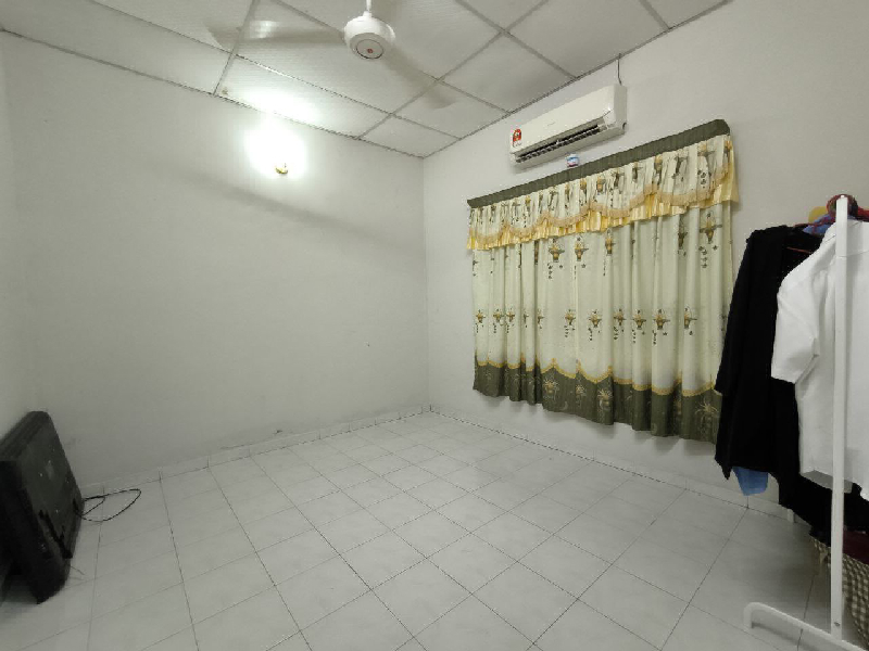 Rumah Banglo Setingkat di Desa Manjung Untuk Dijual - photo 12
