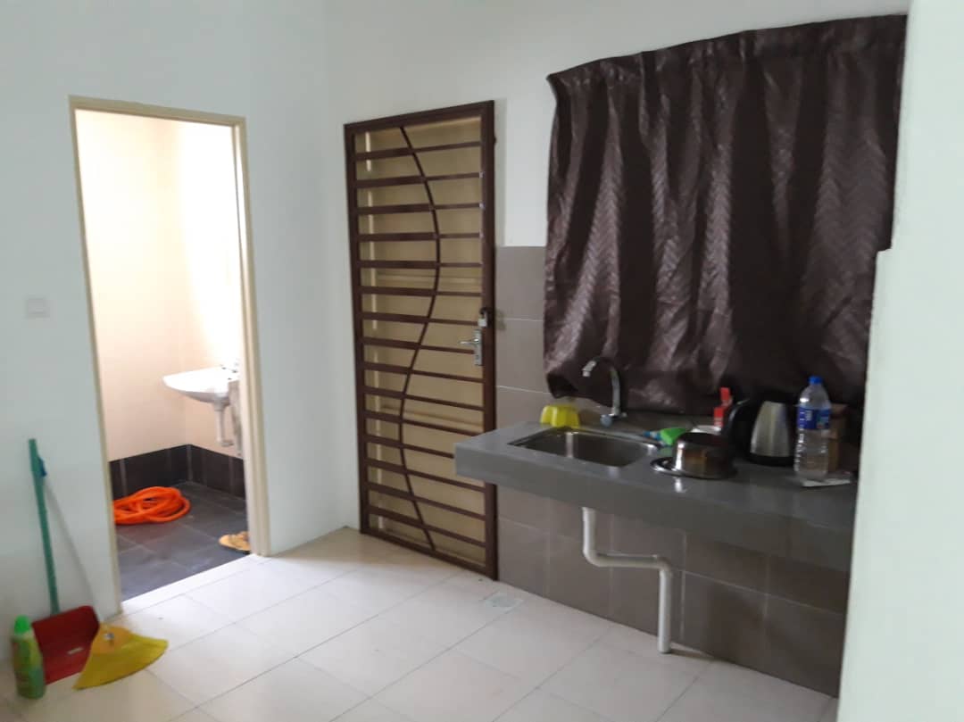 Ground Floor Townhouse at Taman Tronoh Akasia - photo 2