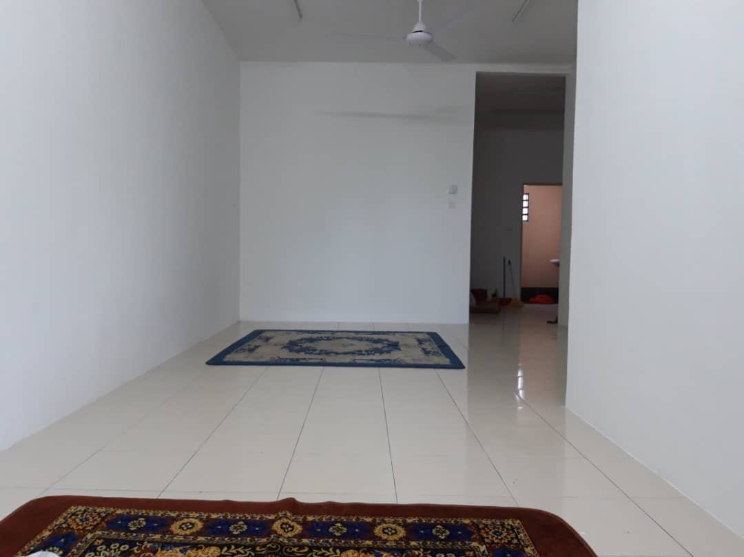 Ground Floor Townhouse at Taman Tronoh Akasia - photo 10