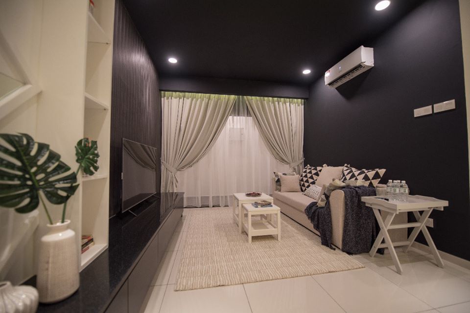 Freehold Luxury Condo at FAIR PARK - photo 7