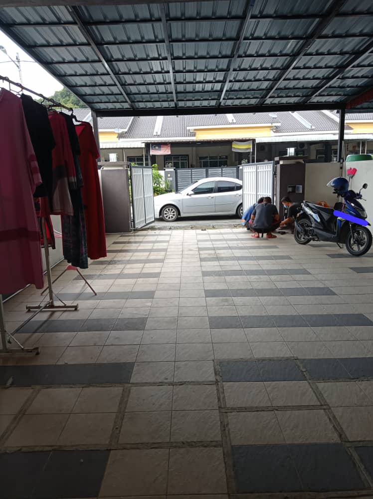 Teres Setingkat Besar di Taman Putra Permai - photo 2