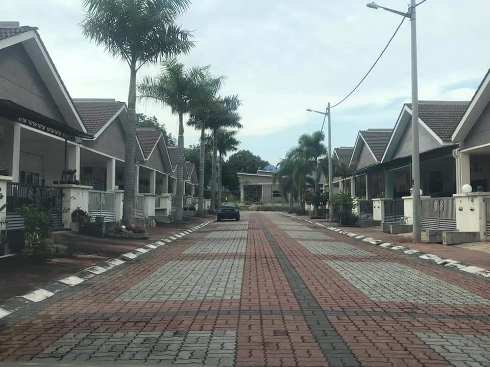 Single Storey Gated Guarded Le Greene, Tambun - photo 2