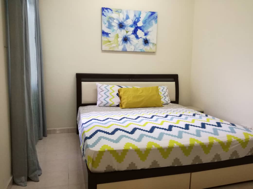Fully Furnished Meru GOLF VISTA Apartment - photo 7