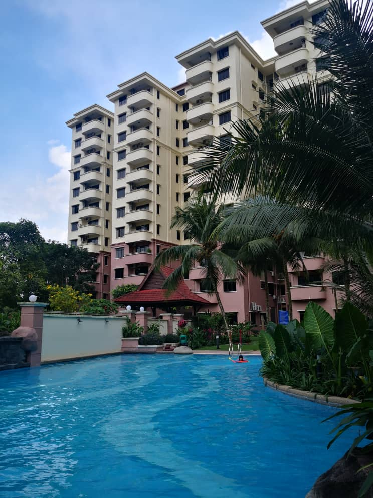 Fully Furnished Meru GOLF VISTA Apartment - photo 10