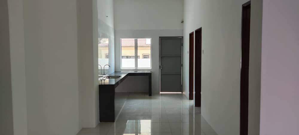 Brand New Double Storey Terrace At GUNUNG RAPAT - photo 4