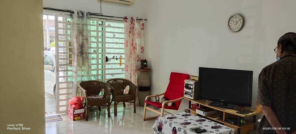 Single Storey  Terrace Taman Raia Indah - photo 3