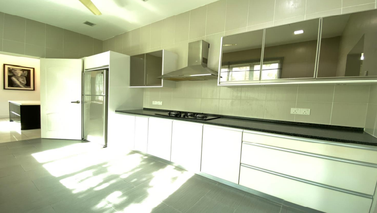 Fully Furnished Double Storey Bungalow, Meru Hills - photo 8