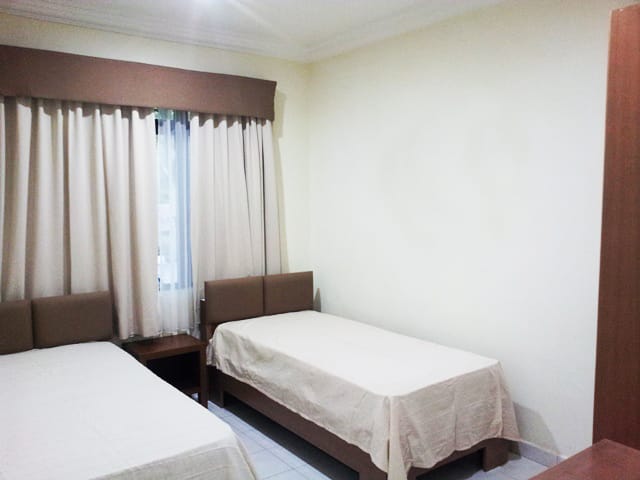 Fully Furnished Meru Golf Vista Apartment - photo 4