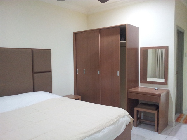Fully Furnished Meru Golf Vista Apartment - photo 5