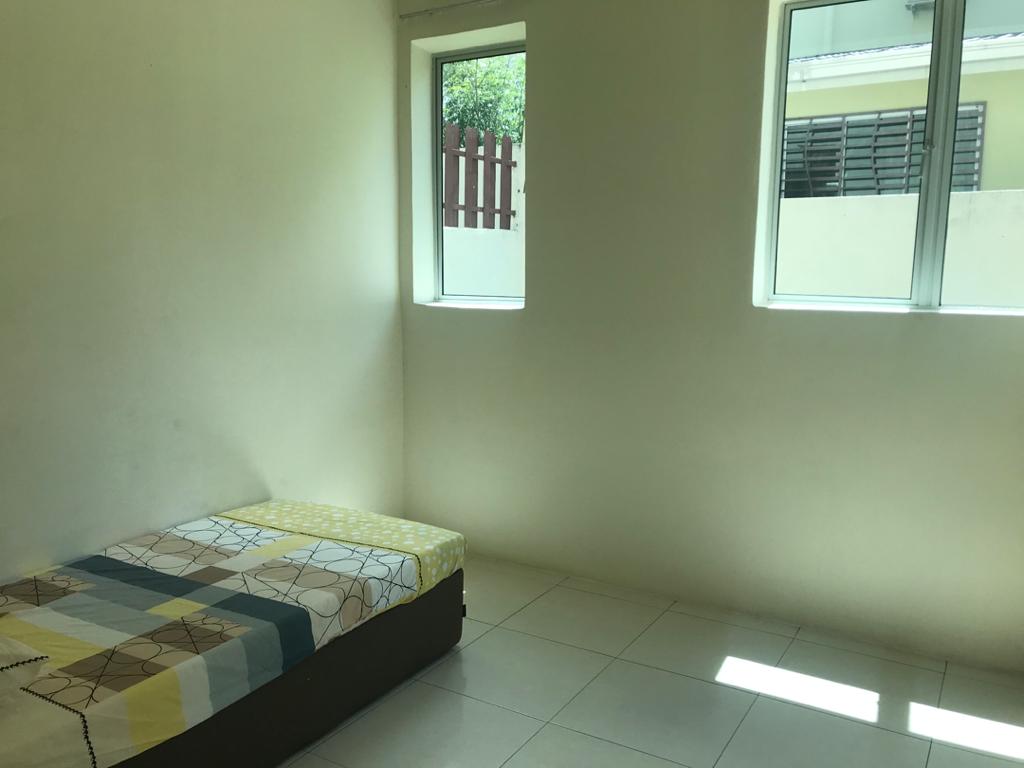 Basic Unit Cluster Semi-D, Taman Kinta - photo 5