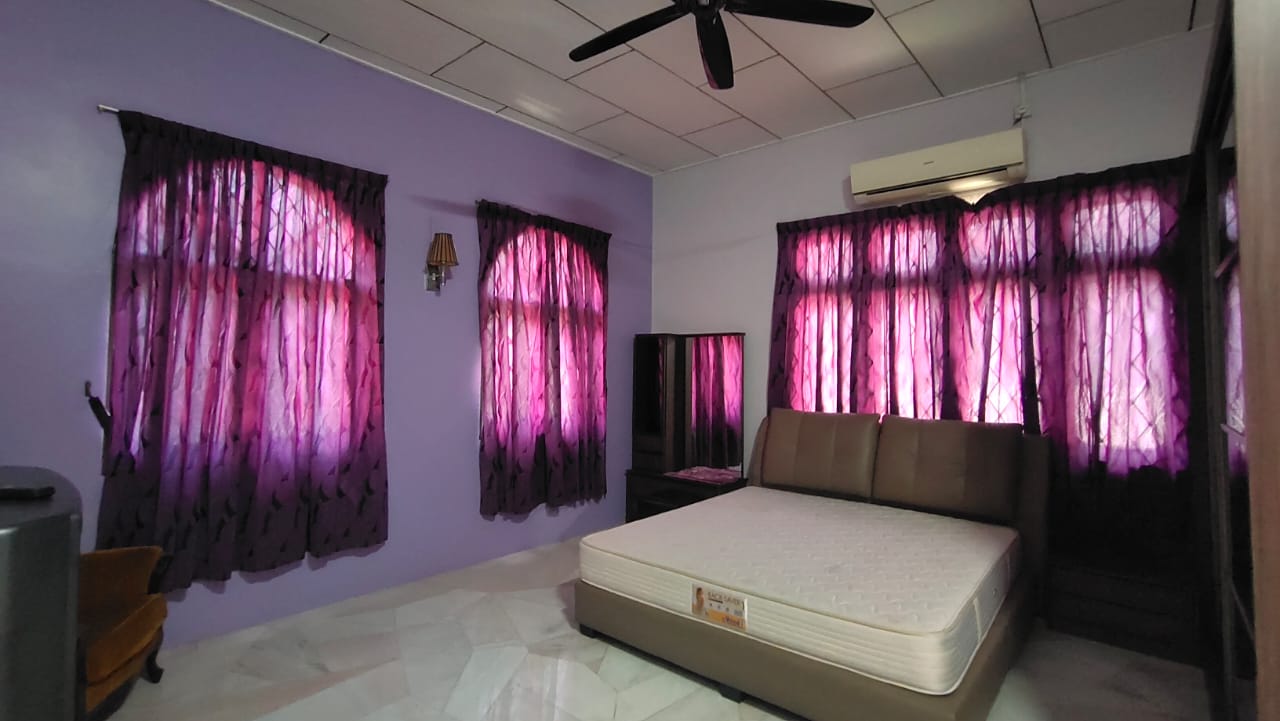 Well Maintain Single Storey Bungalow Bukit Meru - photo 6
